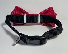 Load image into Gallery viewer, Sale~ Mistletoe Bowtie
