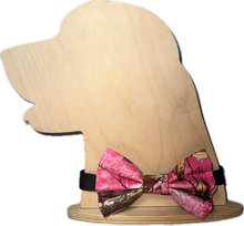 Load image into Gallery viewer, Pink Camo Bowtie
