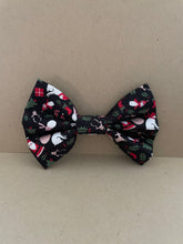 Load image into Gallery viewer, Sale~ Large Bowtie
