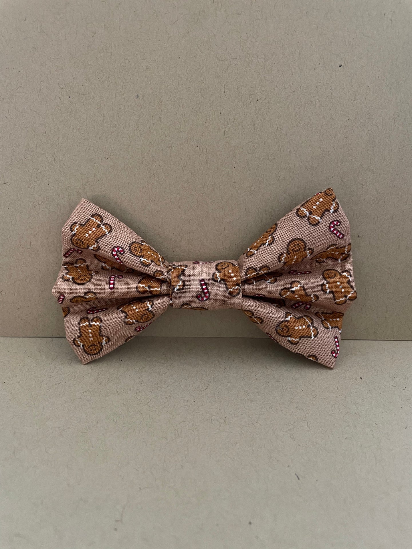 Sale~ Medium Bowtie